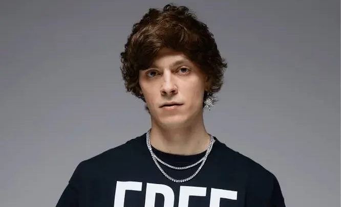 OG Buda Biography: Age, Net Worth, Parents, Brother, Height, Songs, Albums, Instagram, Wife