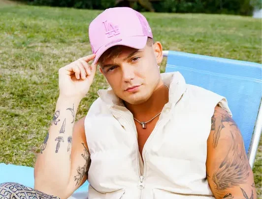 Ian Lucas Biography: Nationality, Age, Net Worth, Height, Girlfriend, Siblings, Instagram, Content Creation, YouTube,