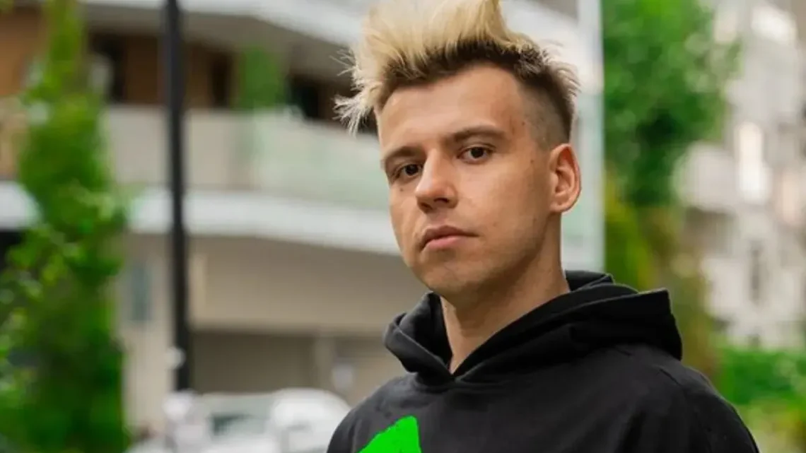 Mandzio Biography: Age, Height, Siblings, YouTube, Ethnicity, Girlfriend, Net Worth, Parents, Instagram