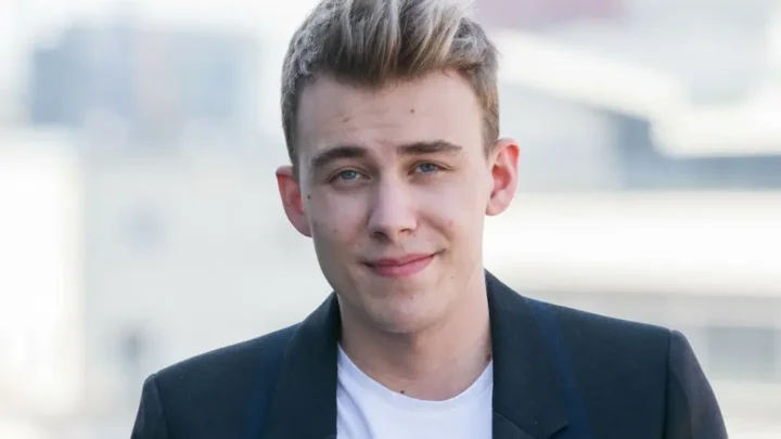 Karol Gązwa Biography: YouTube, Net Worth, Age, Height, Ethnicity, Girlfriend, Height, Instagram