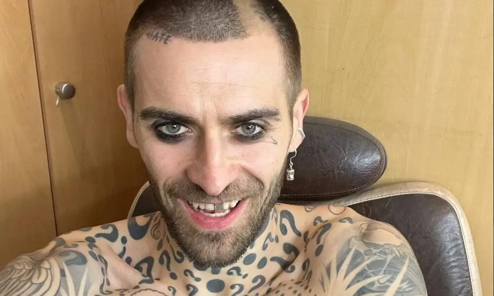 Quebonafide Biography: Girlfriend, Height, Songs, Parents, Ethnicity, Net Worth, Awards, Instagram, Age