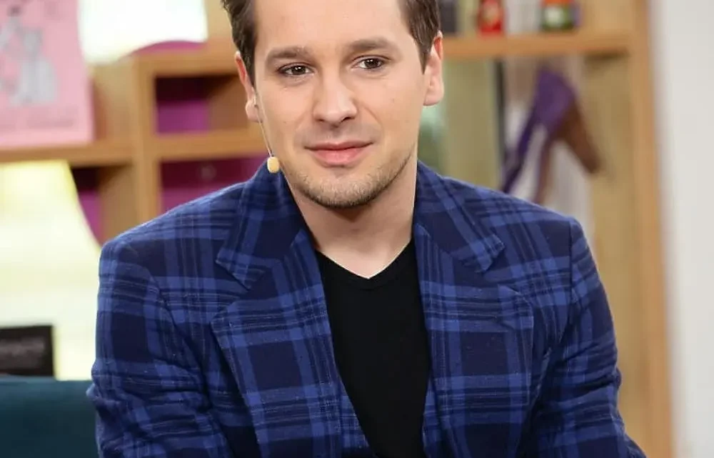 Krzysztof Zalewski Biography: Height, Songs, Net Worth, Ethnicity, Awards, Age