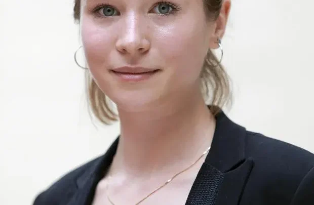 Zofia Wichłacz Biography: Net Worth, Parents, Tv Shows, Religion, Boyfriend, Age, Movies, Height,  Facebook