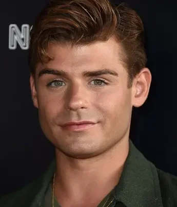 Garrett Clayton Biography: Height, Age, Girlfriend, Net Worth, Songs & Movies, Instagram, Nationality