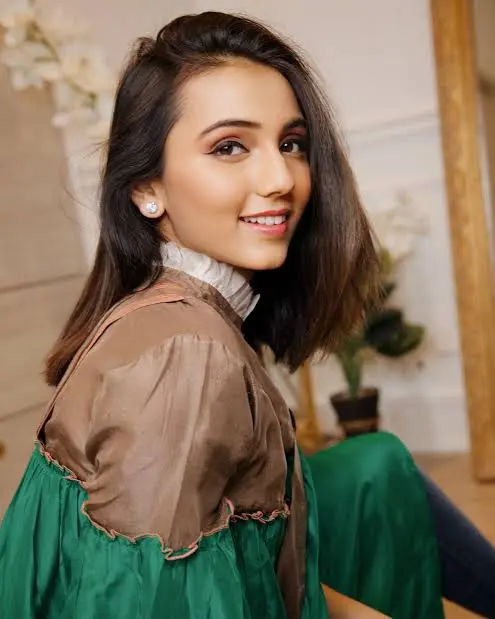 Masoom Mehta Biography: Net Worth, Husband, Age, Height, Parents, Children, Siblings, Career, Instagram