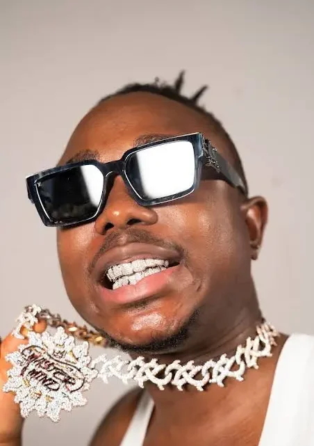 Kashcoming Biography: Age, Net Worth, Songs, Height, Girlfriend, Parents, Real Name, Albums