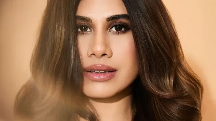 Malvika Sitlani Biography: Age, Height, Net Worth, Fiancé, Parents, Siblings, Movies & TV Shows, Instagram