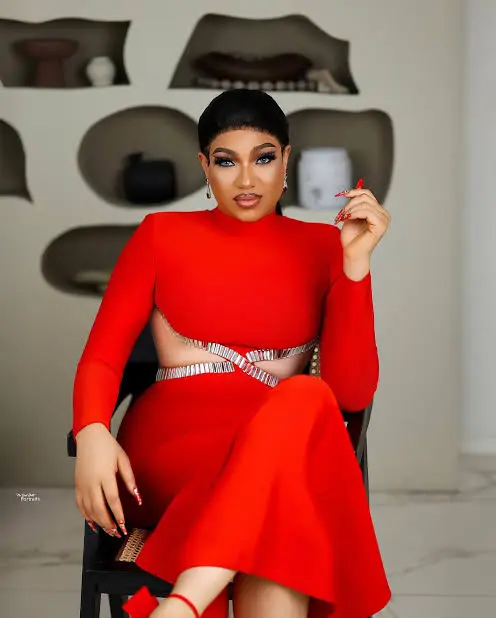 Queeneth Hilbert Biography: Height, Age, Husband, Net Worth, Movies & TV Shows, Son, Parents, Tribe, Instagram