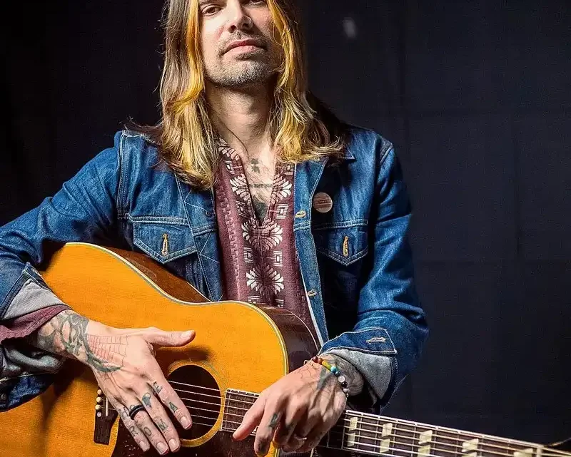 Nick Perri Biography: Age, Net Worth, Parents, Height, Wife, Daughter, Songs, Albums, Music Group