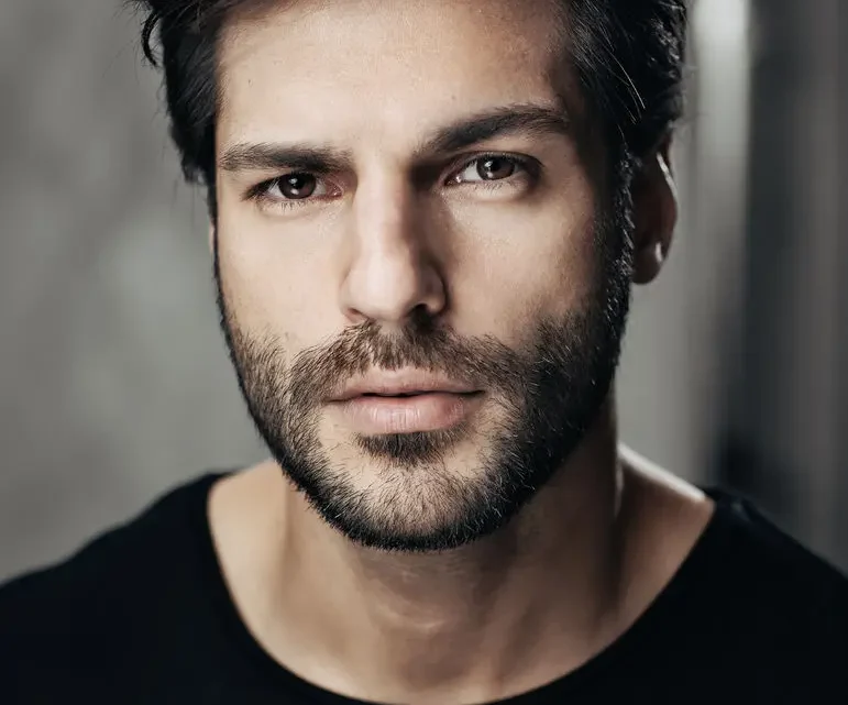 Serkan Çayoglu Biography: Net Worth, Age, Wife, Height, TV Shows, Brother, Movies