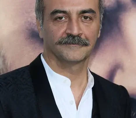 Yılmaz Erdoğan Biography: Children, Age, Height, Spouse, Net Worth, Parents, Movies