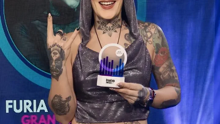 Furia Scaglione Biography: Songs, Reality TV, Age, Spouse, Parents, Height, Net Worth, Instagram