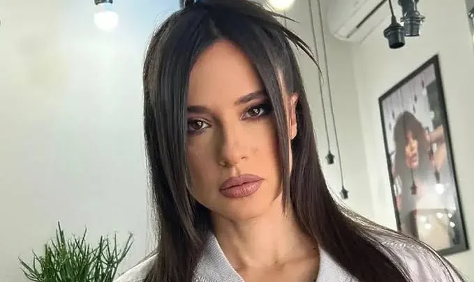 Sajsi MC Biography: Husband, Age, Net Worth, Height, Songs, Sister, Career, Albums, Instagram