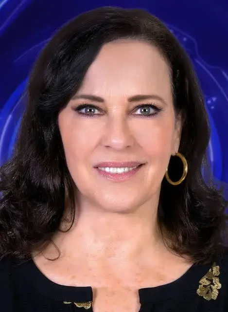 Clarissa Burt Biography: Movies & TV Shows, Parents, Net Worth, Height, Age, Spouse, Awards, Instagram