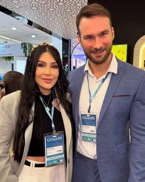 Wesley Schunk Biography: Net Worth, Education, Physician, Age, Spouse, Height, Siblings, Parents, YouTube