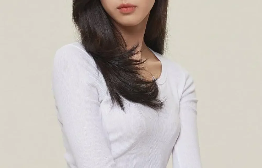 Han Ji-hyun Biography: Height, Ethnicity, Net Worth, Movies & TV Shows, Age, Boyfriend, Awards