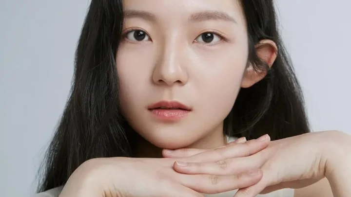 Jang Sung-yoon Biography: Sister, Movies, Age, Height, Boyfriend, Net Worth, Instagram