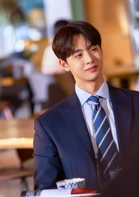 Kim Hyun-jin Biography: Height, Age, Movies, Instagram, Sister, Girlfriend, Net Worth