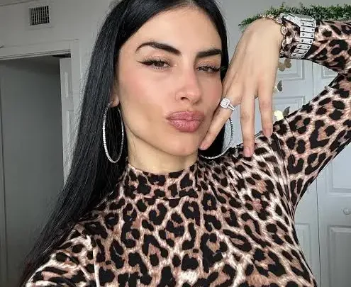 Jessica Cediel Biography: Height, Career, Age, Net Worth, Sisters, Beauty Line, TV Shows, Husband, Instagram