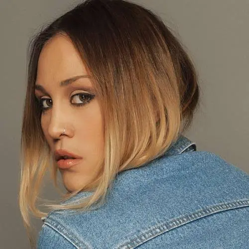 Pinelopi Anastasopoulou Bio: Husband, Career, Age, Height, Net Worth, Daughters, Theatre, Instagram