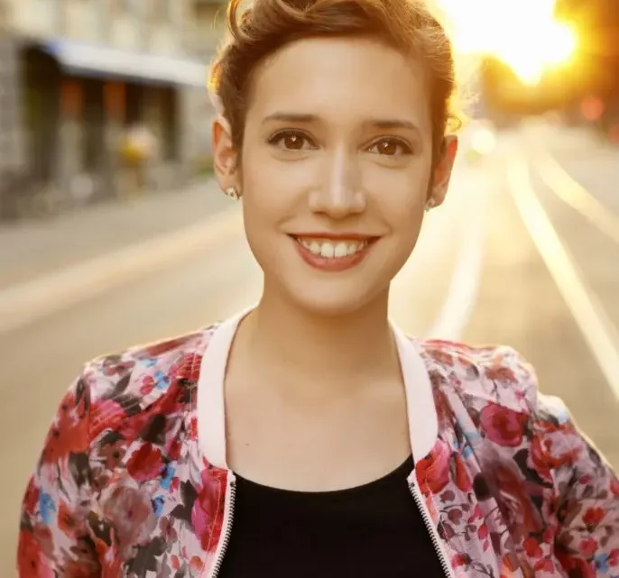 Gülsha Adilji Biography: TV Shows, Age, Net Worth, Parents, Husband, Instagram, Career