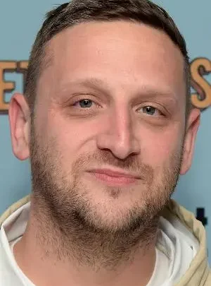Tim Robinson Biography: Comedy, Books, Age, Height, Parents, Instagram, Movies, Spouse, Net Worth, Children