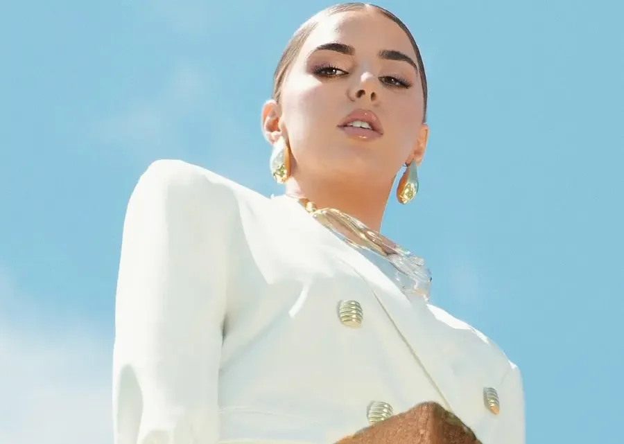 Kejsi Tola Biography: Songs, Instagram, Age, Height, Ethnicity, Boyfriend, Awards