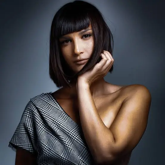 Mariza Ikonomi Biography: Instagram, Net Worth, Songs, Awards, Ethnicity, Boyfriend, Age, Parents