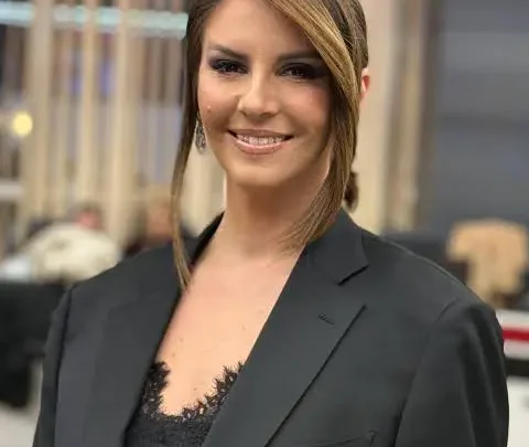 Rosela Gjylbegu Biography: Net Worth, Albums, Age, Husband, Songs, Awards, Instagram