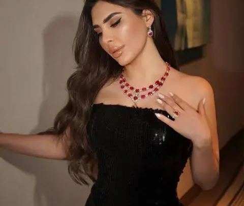 Ghazal Sadat Biography: Height, Songs, Brands, Age, Net Worth, Spouse, Parents, Instagram