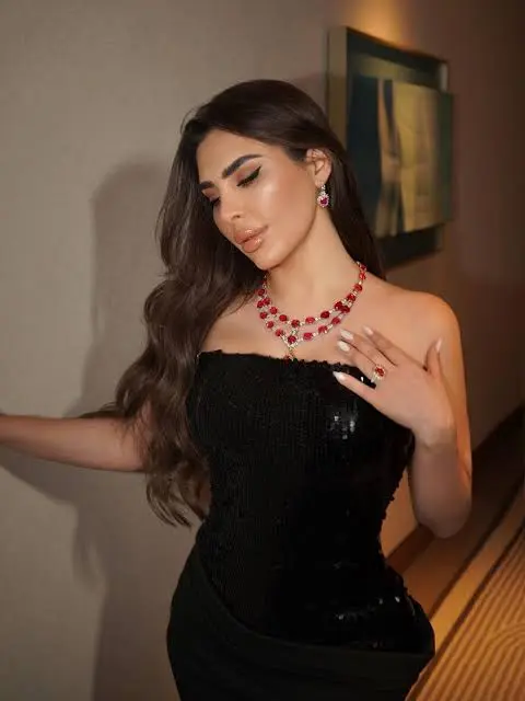 Ghazal Sadat Biography: Height, Songs, Brands, Age, Net Worth, Spouse, Parents, Instagram