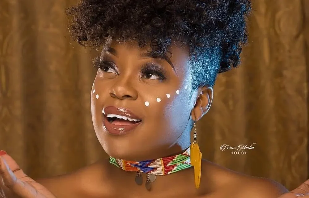 Mampi Biography: Age, Parents, Net Worth, Height, Siblings, Husband, Songs