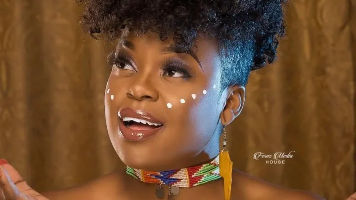 Mampi Biography: Age, Parents, Net Worth, Height, Siblings, Husband, Songs