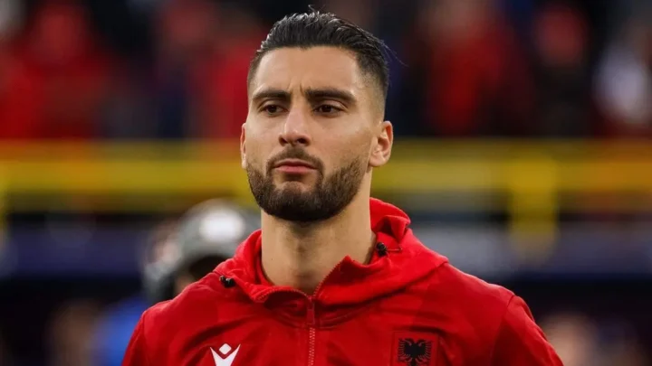 Thomas Strakosha Biography: Net Worth, Parents, Age, Height, Wife, Siblings, Career, Stats, Club