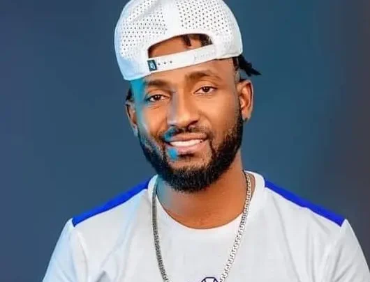 Afunika Biography: Net Worth, Age, Wife, Height, Parents, Songs, Career