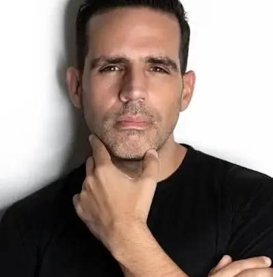 Luis Olavarrieta Bio: Ethnicity, Awards, Movies, Age, Height, Parents, Wife, Net Worth, Tv Shows