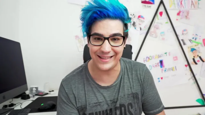 D4rkFrame Biography: Net Worth, Age, Girlfriend, Height, Career, Parents, YouTube