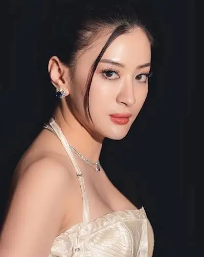 Wutt Hmone Shwe Yi Biography: Husband, Children, Age, Net Worth, Awards, Movies, Ethnicity