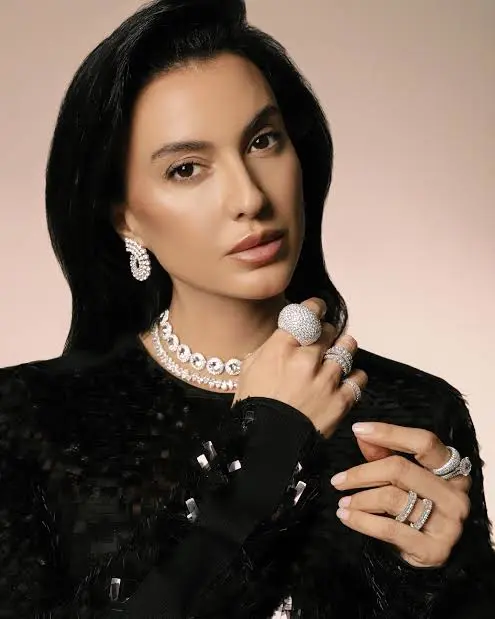 Salome Gviniashvili Biography: Net Worth, Age, Husband, Children, Career, Parents, Height, Fashion