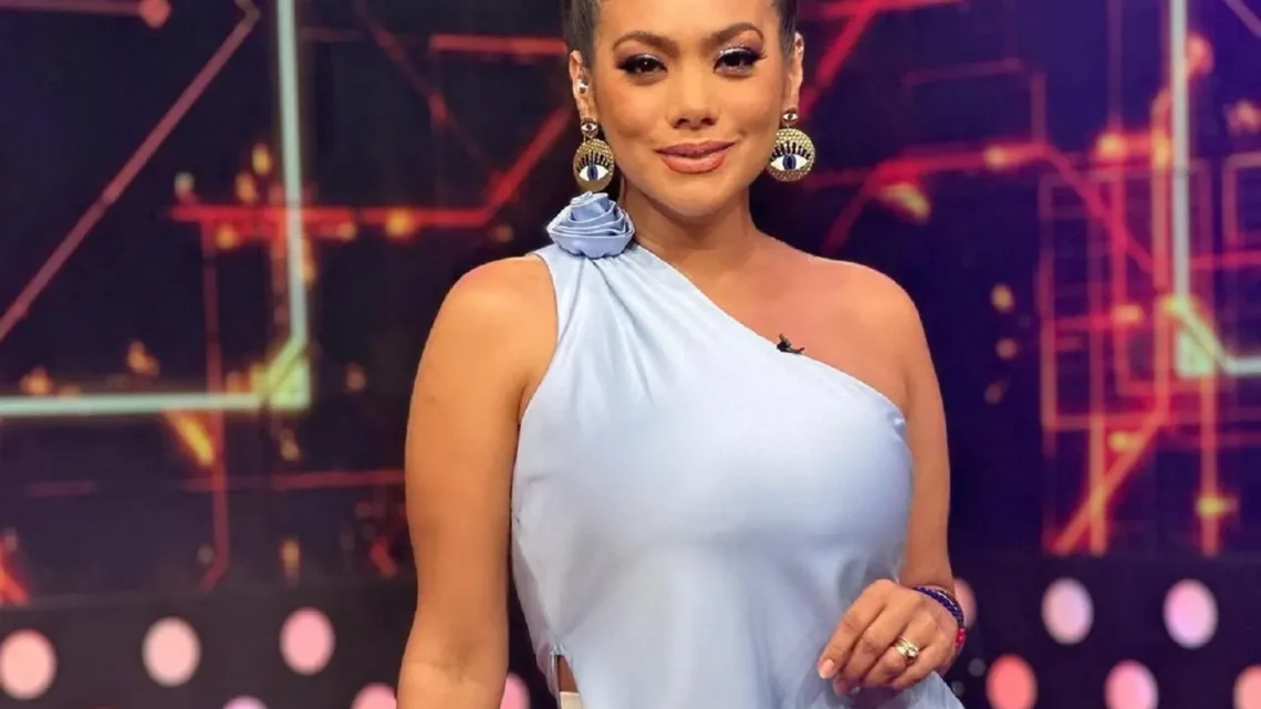 Dora West Biography: Husband, Ethnicity, Awards, Net Worth, Age,  Songs, Height, Parents, Movies