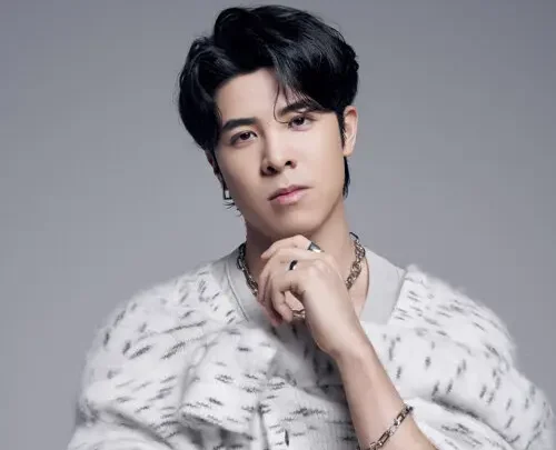 Ren Kai Biography: Ethnicity, Awards, Net Worth, Songs, Instagram, Height, Girlfriend