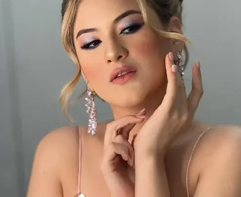 Mar Rendón Biography: Instagram, Net Worth, Age, Height, Ethnicity, Songs,  Husband