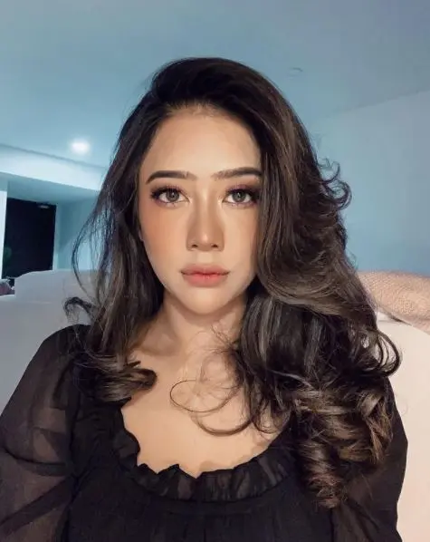 Fatin Afeefa Biography: Movies, Age, Height, Ethnicity, Parents, Awards, Height, Husband