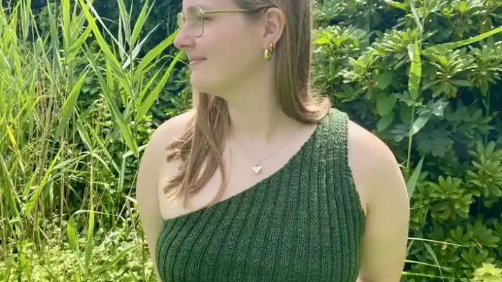 Ella Bruun Biography: Ethnicity, Parents, Pinterest, Religion, Height, Age, Net Worth