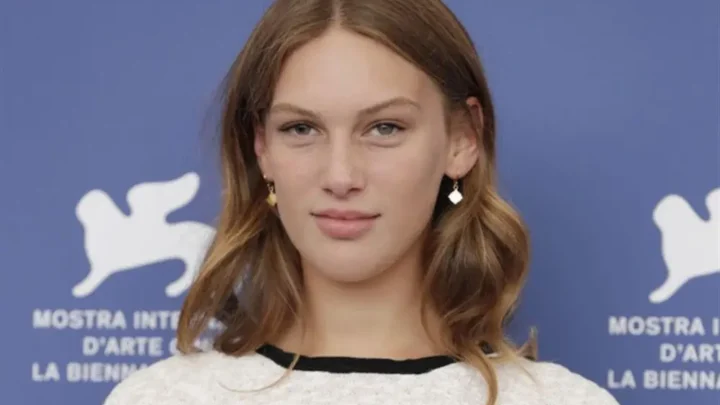 Lou Lampros Biography: Films, Height, Parents, Age, Net Worth, Siblings, TV Series, Ethnicity, Boyfriend, Pictures