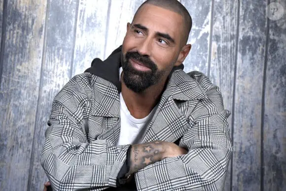 Sofiane Tadjine Biography: Music Video, Songs, Age, Net Worth, Siblings, Height, Parents, Girlfriend, Son