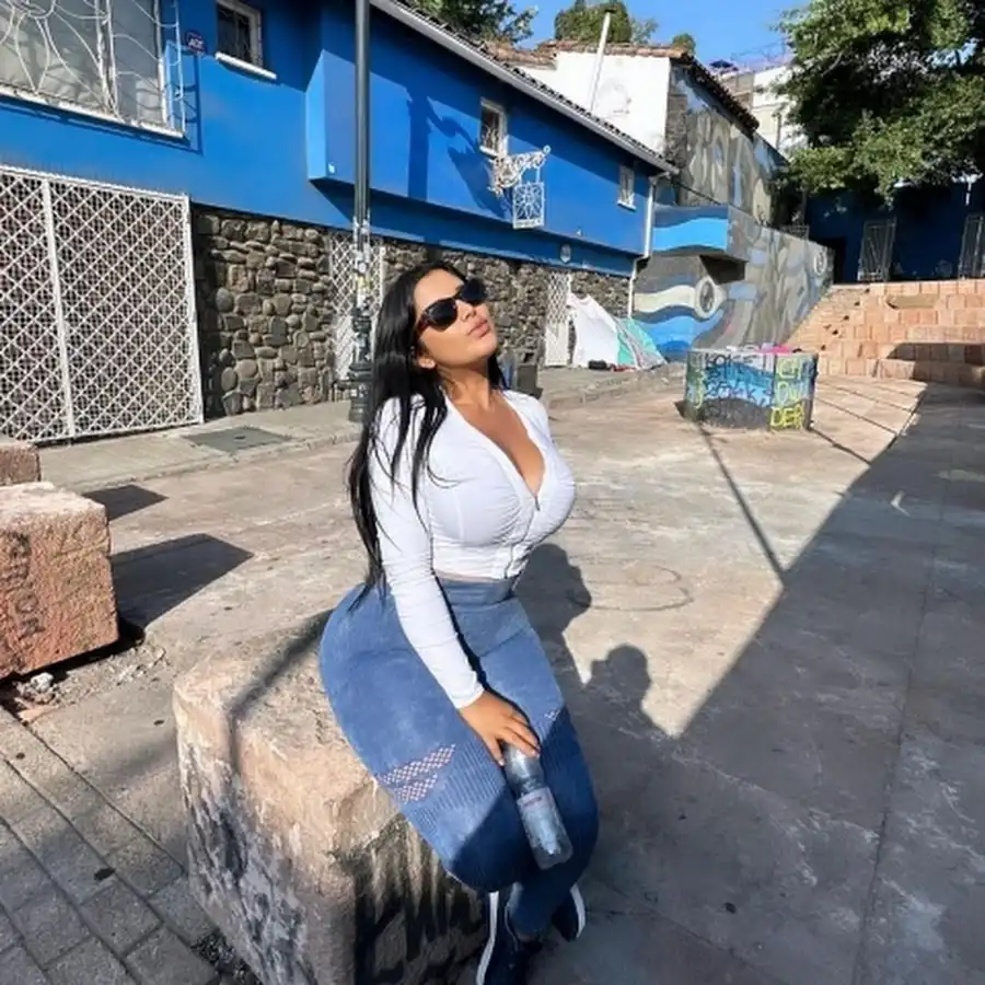 Alejandra Quiroz Biography Net Worth, Boyfriend, Age, Parents, Height