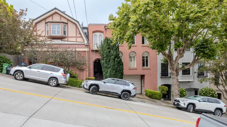 How to Parallel Park Perfectly (The Easy Method)