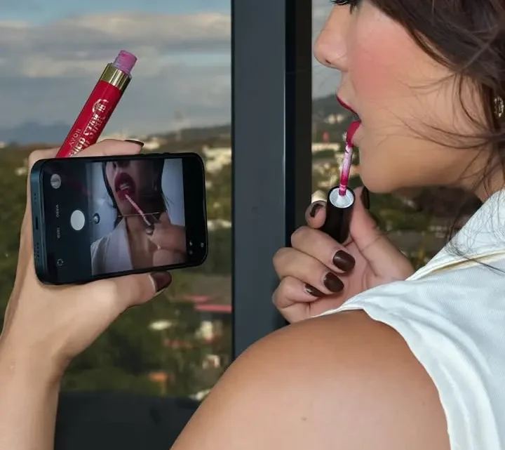 Ana Yancy Clavel Biography: Age, Husband, Net Worth, Height, Parents, Kids, Family, Wiki