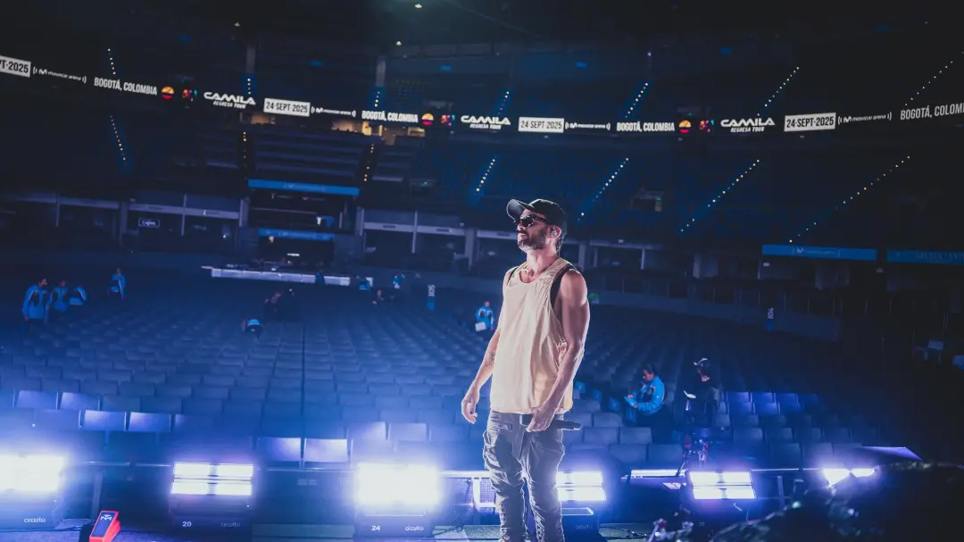 Mario Domm Biography: Songs, Net Worth, Height, Age, Parents, Wife, Children, Band